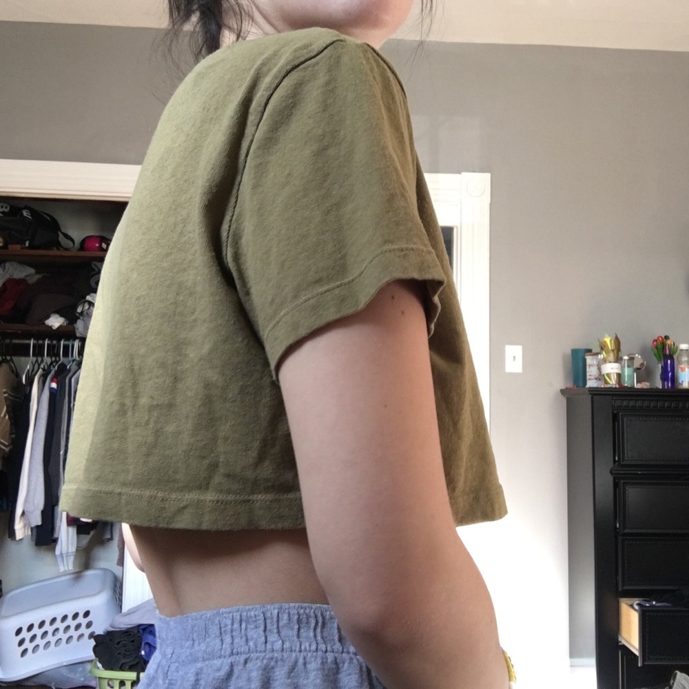 forever21 cropped t-shirt